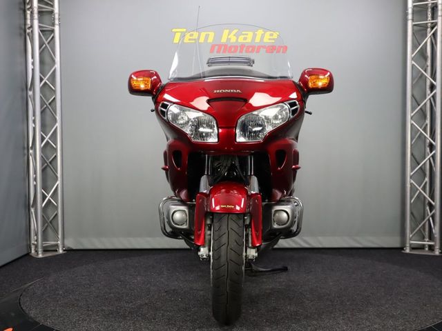 honda - gl-1800-goldwing-abs