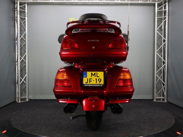 honda - gl-1800-goldwing-abs