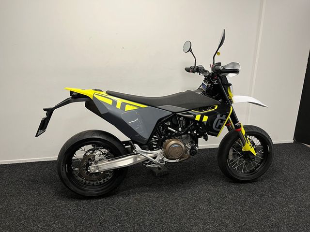 husqvarna - 701-supermoto