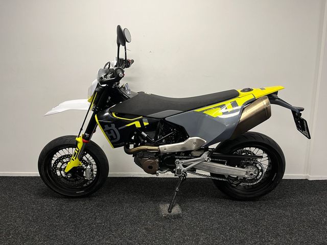 husqvarna - 701-supermoto