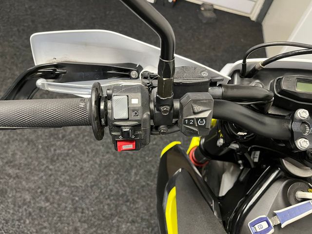 husqvarna - 701-supermoto