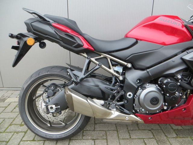 suzuki - gsx-s-1000-gt