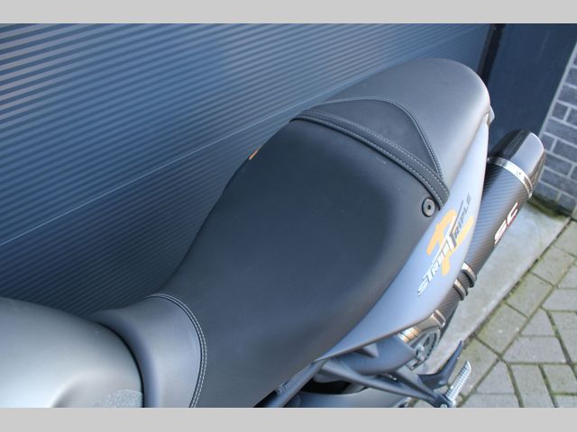 triumph - street-triple-r