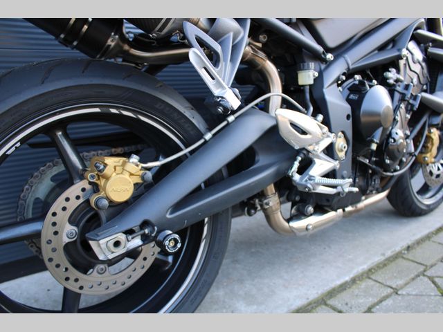triumph - street-triple-r