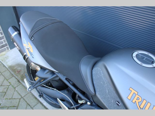 triumph - street-triple-r
