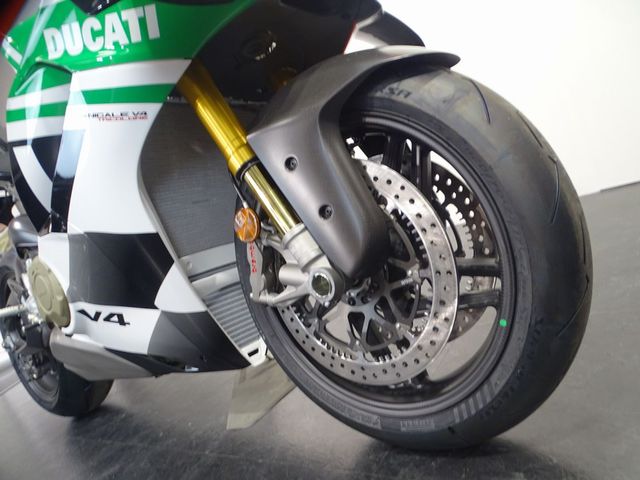 ducati - panigale-v4-tricolore