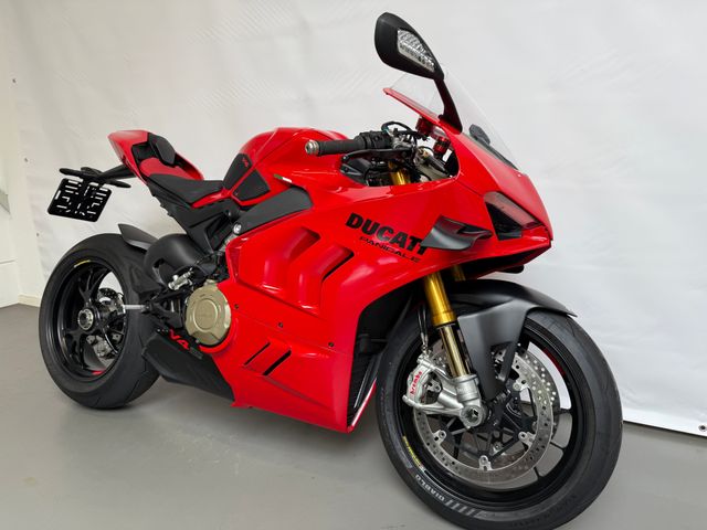 ducati - panigale-v4-s