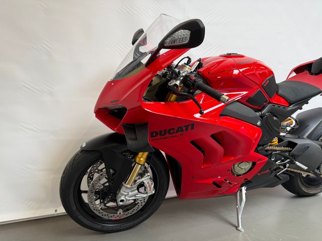 ducati - panigale-v4-s