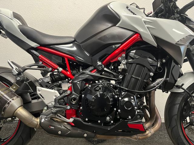 kawasaki - z900