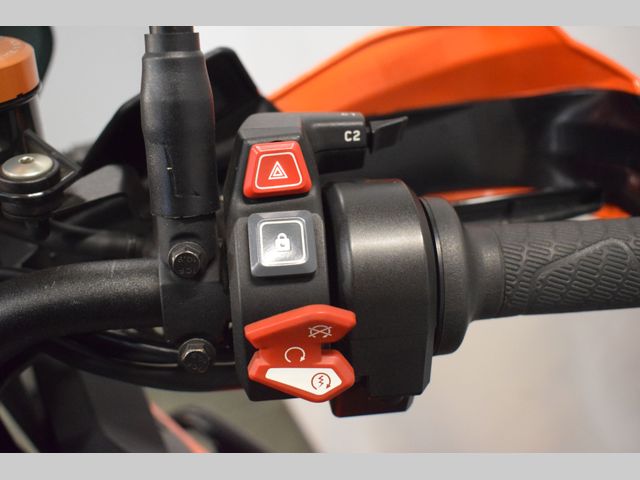 ktm - 1290-super-adventure-s