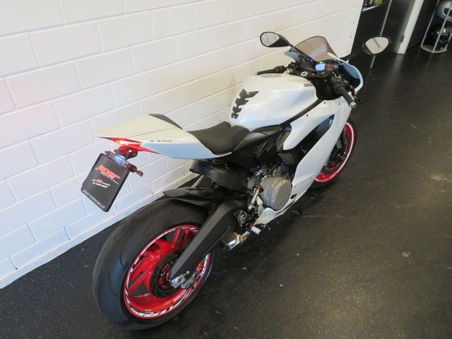 ducati - 899-panigale