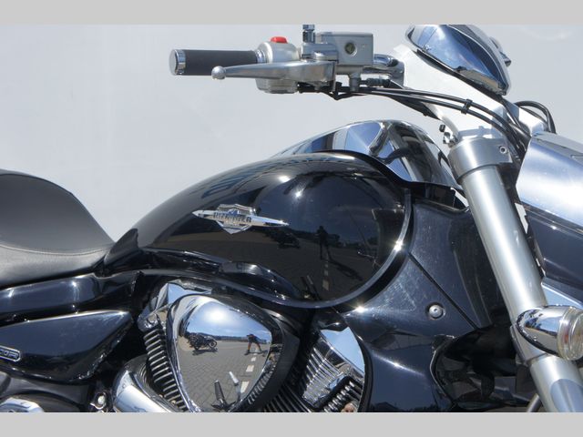 suzuki - m-1800-r-intruder