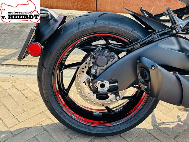 suzuki - gsx-s-1000-katana