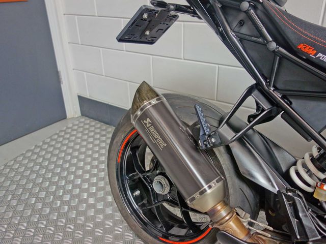 ktm - 1290-super-duke-r