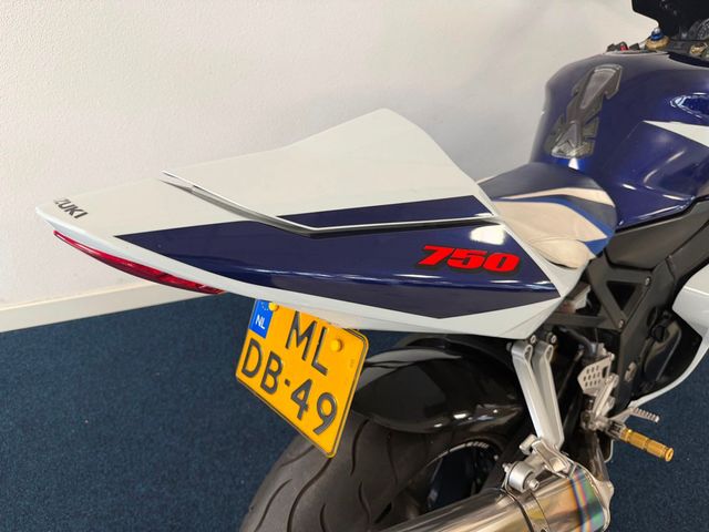 suzuki - gsx-r-750