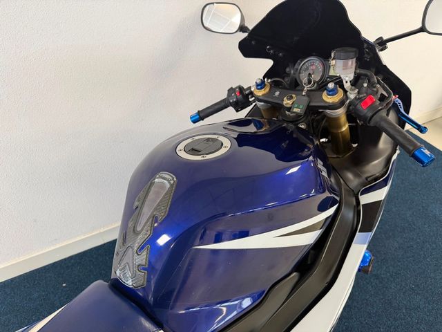 suzuki - gsx-r-750