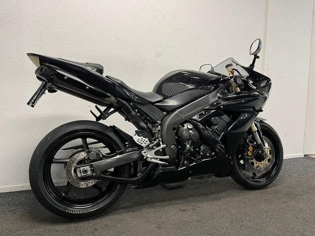yamaha - yzf-r1