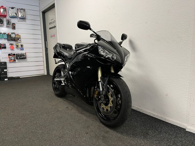yamaha - yzf-r1
