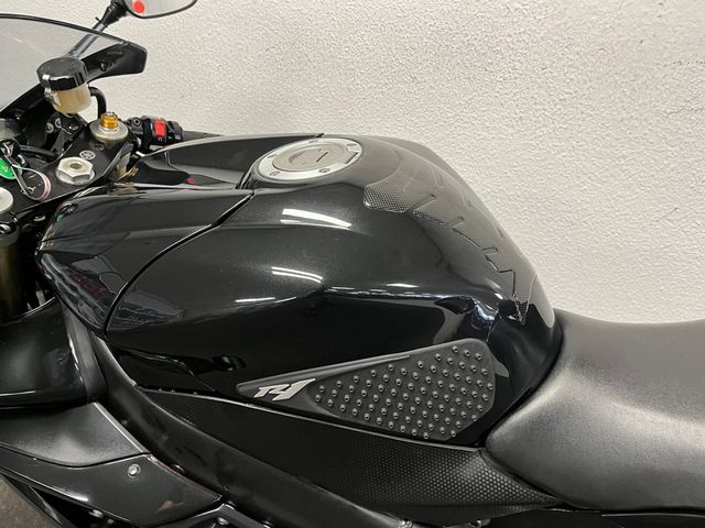 yamaha - yzf-r1