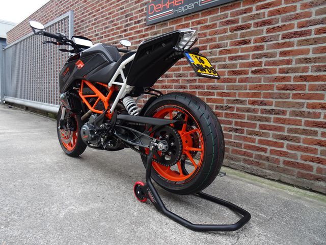 ktm - 390-duke