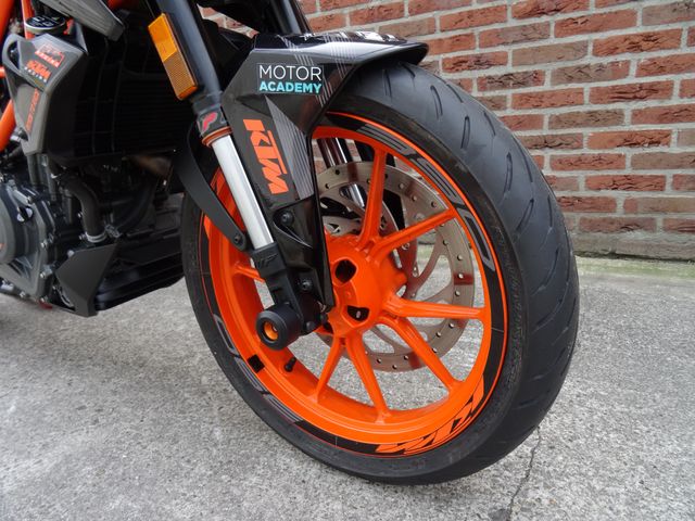 ktm - 390-duke