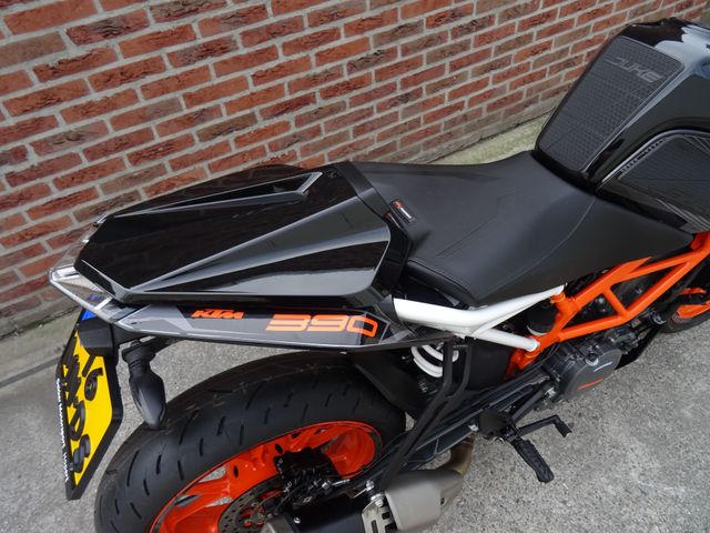 ktm - 390-duke