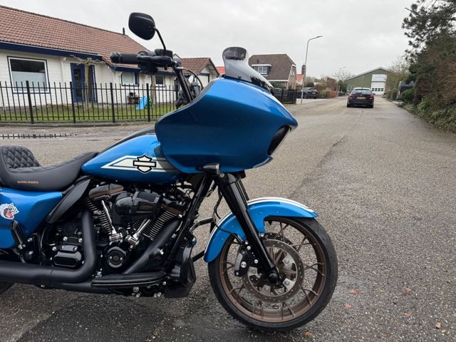 harley-davidson - road-glide-st