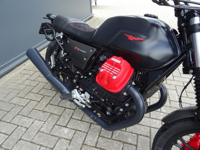 moto-guzzi - v-7-iii-carbon