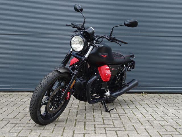 moto-guzzi - v-7-iii-carbon