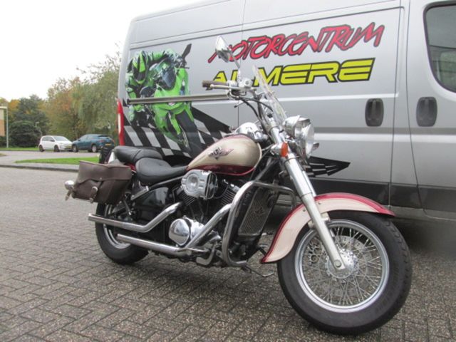 kawasaki - vn-800-classic