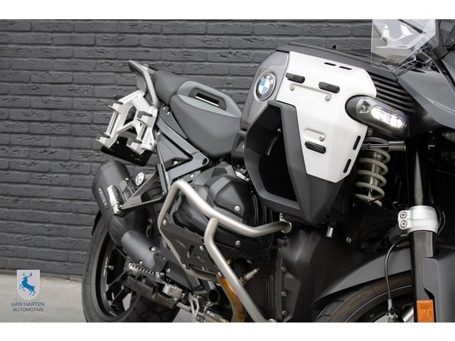 bmw - r-1300-gs-adventure-triple-black