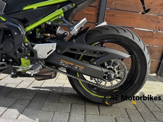 kawasaki - z900