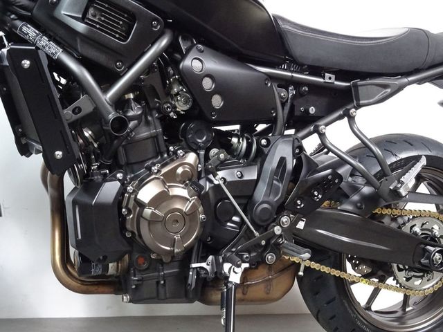 yamaha - xsr-700-abs