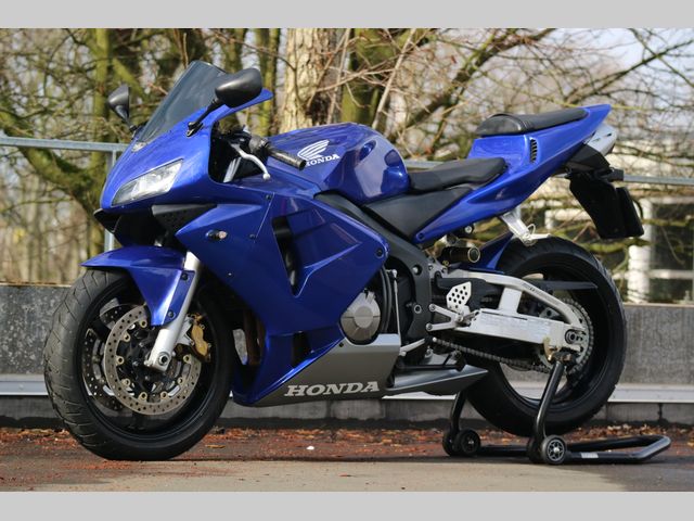 honda - cbr-600-rr