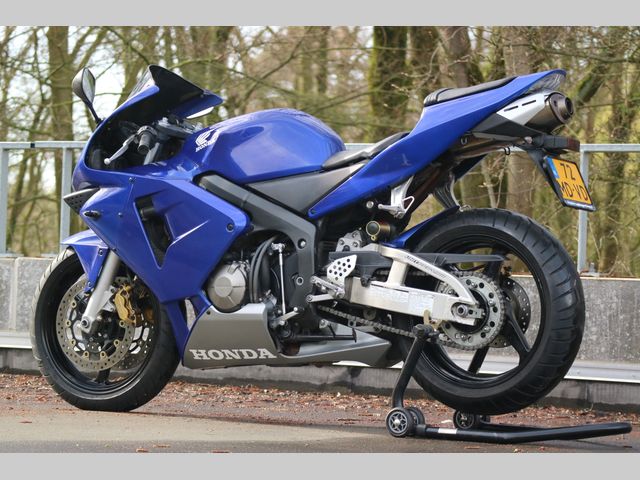 honda - cbr-600-rr