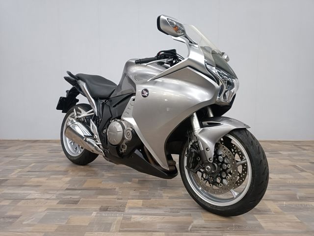 honda - vfr-1200-f