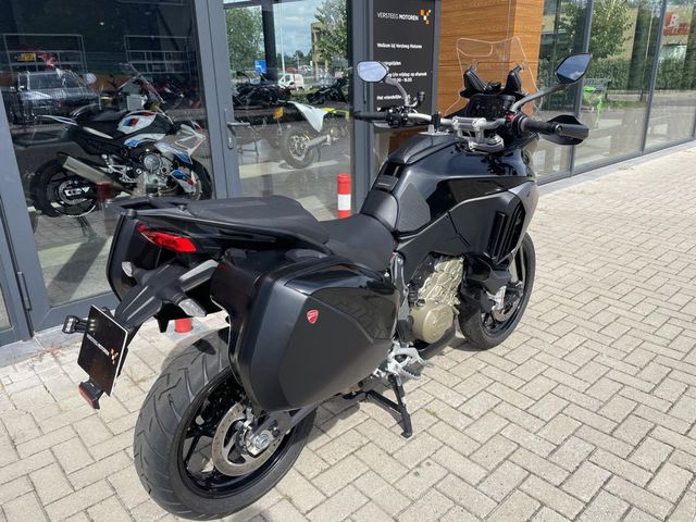 ducati - multistrada-v4-s