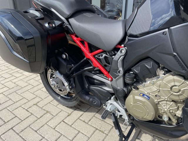 ducati - multistrada-v4-s