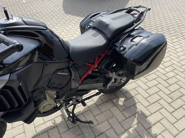 ducati - multistrada-v4-s