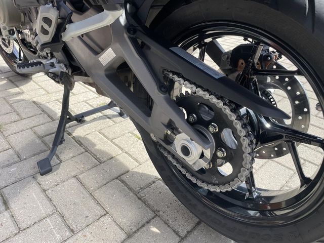ducati - multistrada-v4-s-grand-tour
