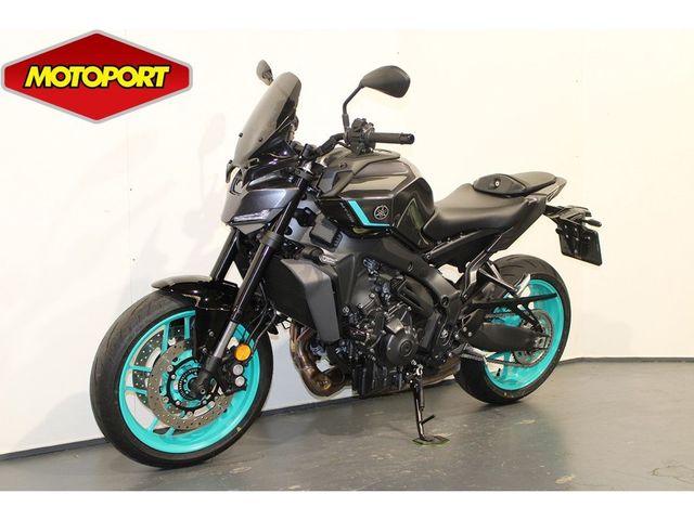 yamaha - mt-09-y-amt