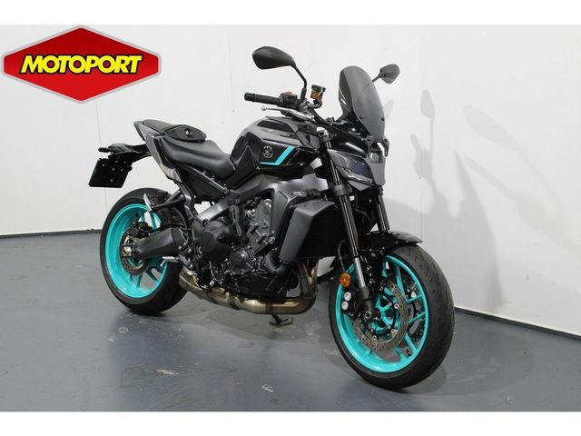 yamaha - mt-09-y-amt