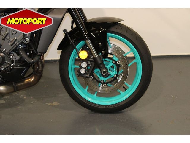 yamaha - mt-09-y-amt