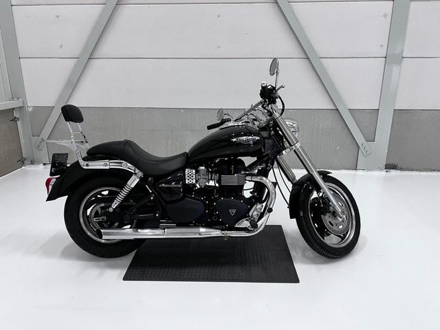 triumph - speedmaster