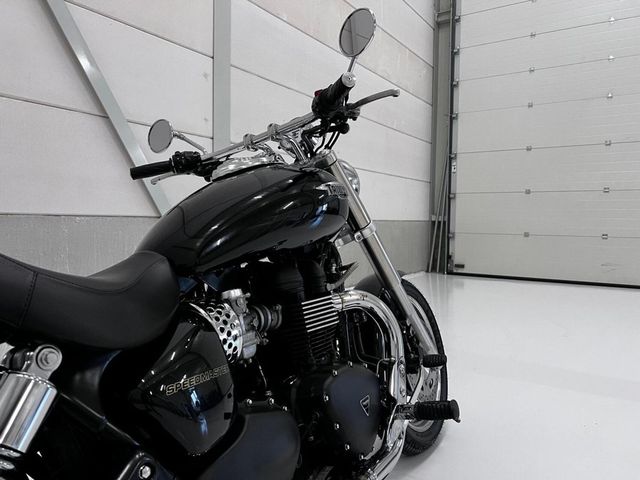 triumph - speedmaster