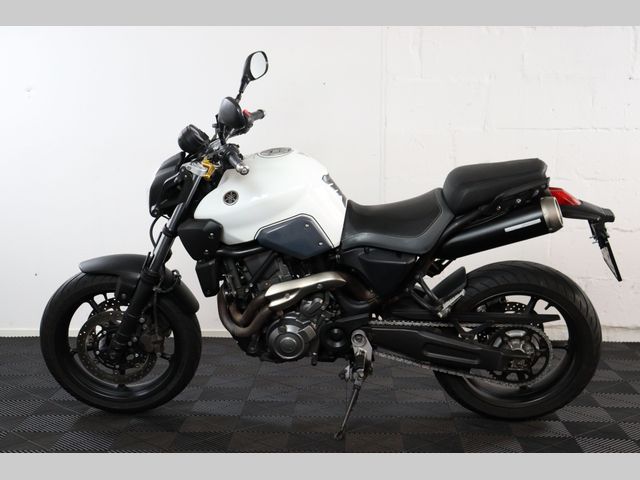 yamaha - mt-03