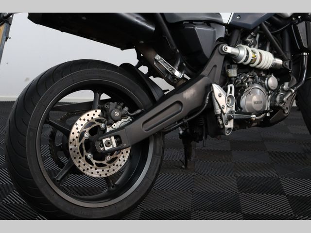 yamaha - mt-03