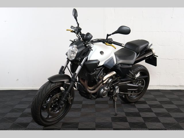 yamaha - mt-03