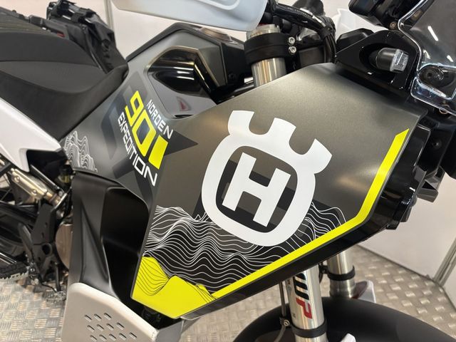 husqvarna - norden-901-expedition