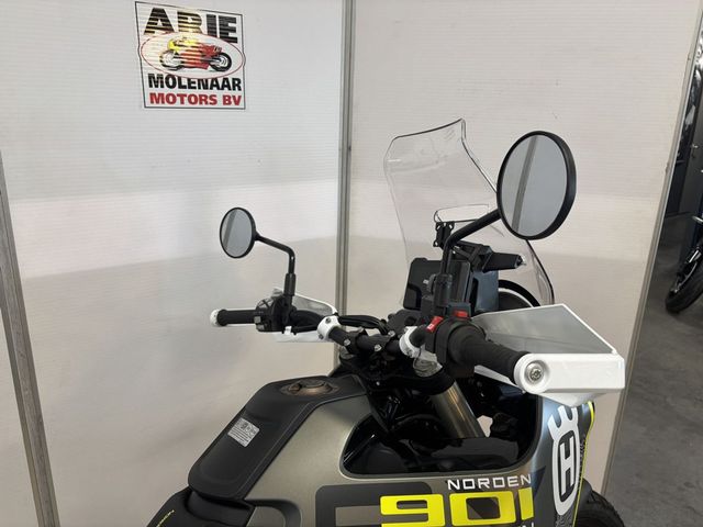 husqvarna - norden-901-expedition